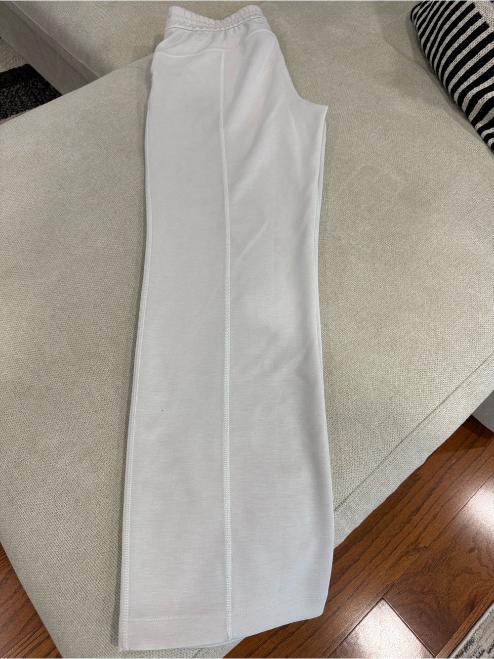 lululemon sweatpants size 8